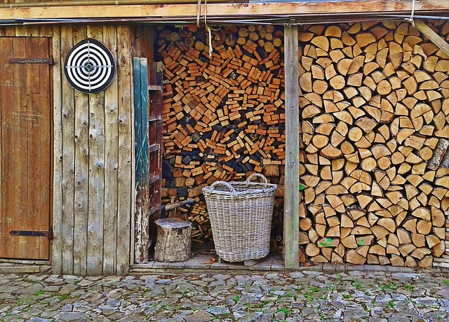 Construire un abri pour le bois de chauffage : 6 étapes